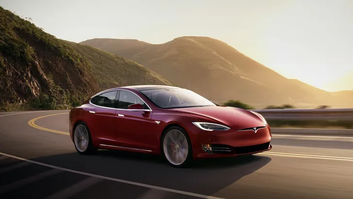 Tesla maakt Model S flink goedkoper