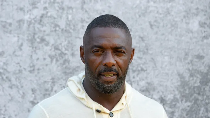 Huh: deze pop van Idris Elba lijkt totáál niet