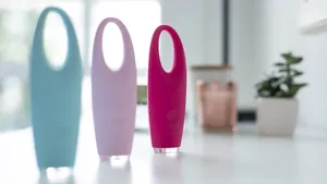 Win een FOREO IRIS en laat je ogen weer stralen! 