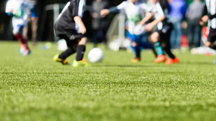 1,5 jaar cel voor ‘nepvoetbalscout’ die kinderporno maakte