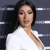Wauw: zo ziet Cardi B er zonder make-up uit