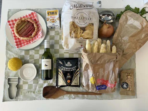Een kilopakket voor Limburgse asperges met tagliatella en hazelnoten