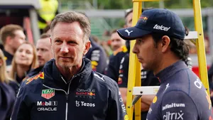 Sergio Perez en Christian Horner van Red Bull