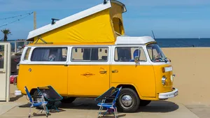 Frans stel leefde hun droom in een camper tot die werd gestolen en ze dakloos achterbleven in Rome