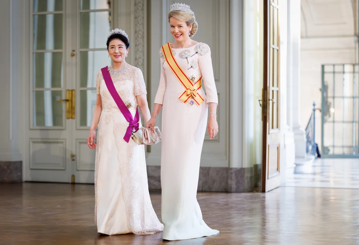 Staatsbanket België Japan juni 2026: keizerin Masako en koningin Mathilde maken hun entree.