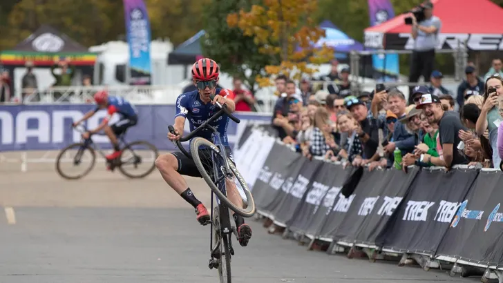 MenÕs elite UCI cyclo-cross World Cup 2022