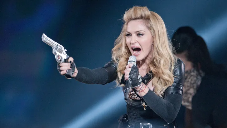 Madonna heeft nieuwe billen en daar is niet iedereen over te spreken