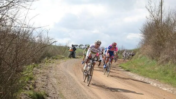 Giro-2010 wegens Coppi over stukken van Eroica