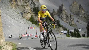 Chris Froome rekent zich nog niet rijk: 'Alles is nog mogelijk'