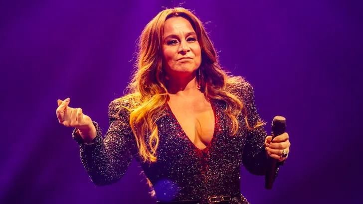Fans wederom lyrisch over slanke Trijntje Oosterhuis