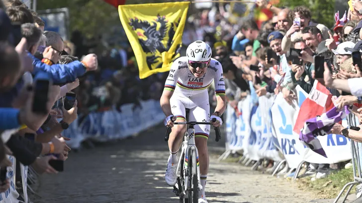 pogacar in ronde van vlaanderen 2025
