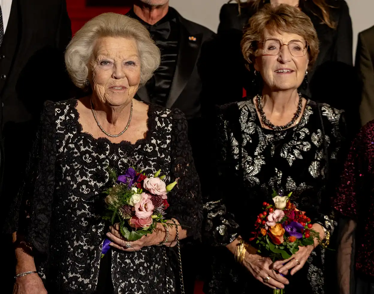Prinses Alexia 21e verjaardag: prinses Beatrix en prinses Margriet bij 27e editie Nederlands Balletgala Dansersfonds ’79.