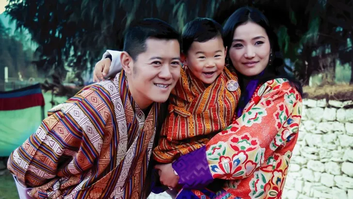 Gezellig: prinsje Bhutan mee naar kantoor