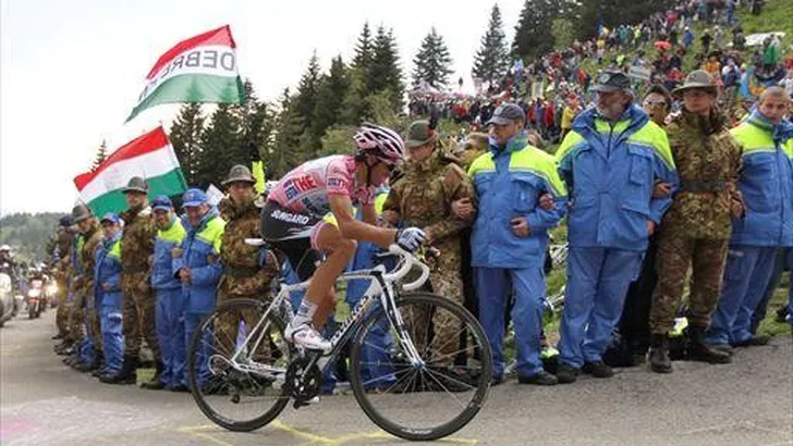 GIRO VANDAAG: Klimtijdrit op de Nevegal