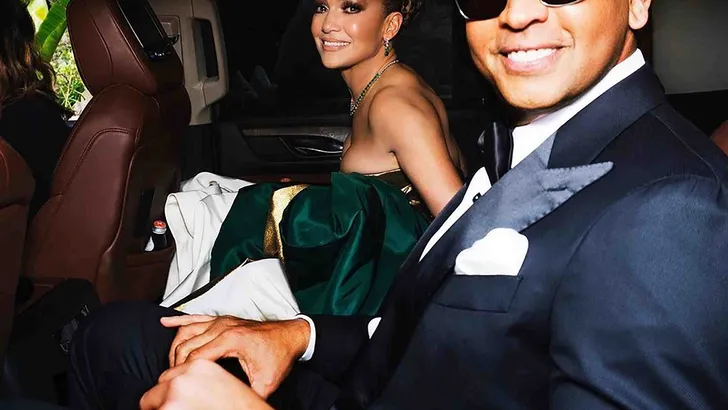 Video: J.Lo en A-Rod switchen van look