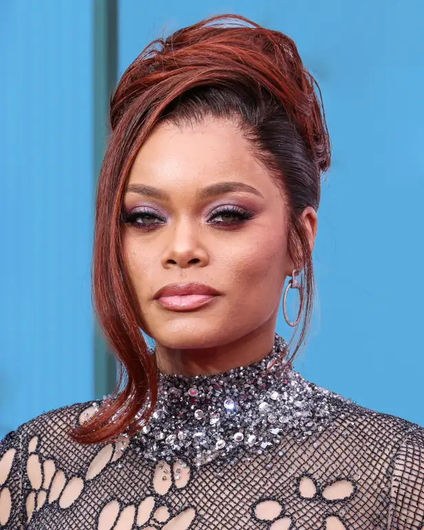 'She owns it!', vindt Floor van deze Andra Day-look.