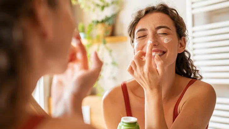 Maak kennis met vijf beautymerken die bewijzen dat je niet hoeft te kiezen tussen luxe en duurzaamheid. Perfect voor Earth Day!