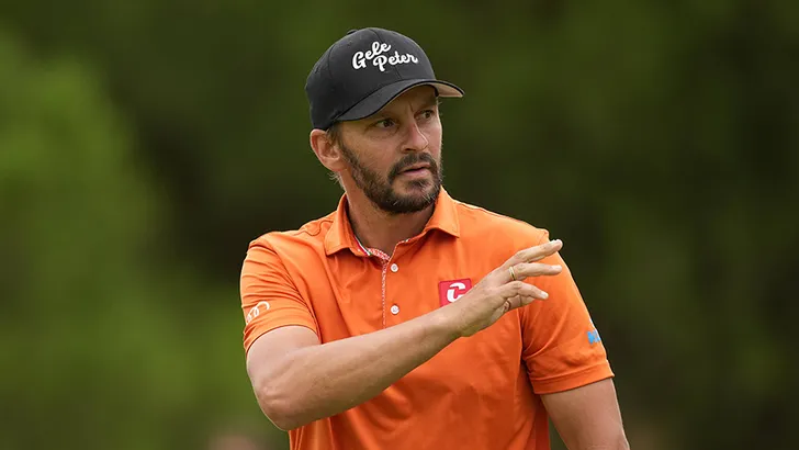 Luiten laat zich bovenin zien, maar de leider is al uit het zicht