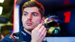 Max Verstappen krijgt Mercedes niet mee bij verhuurbedrijf