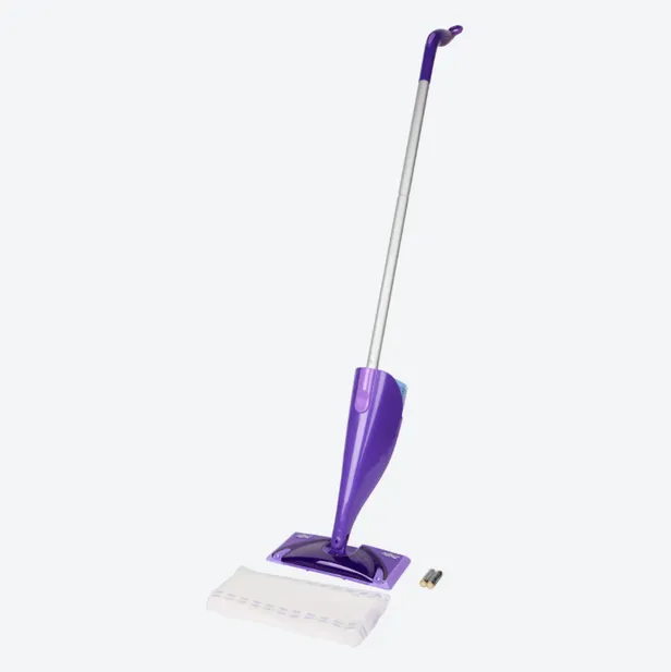 Het Swiffer WetJet spraysysteem van Action.