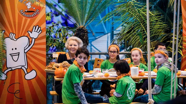 Prinses Beatrix bij opening Nationaal Schoolontbijt