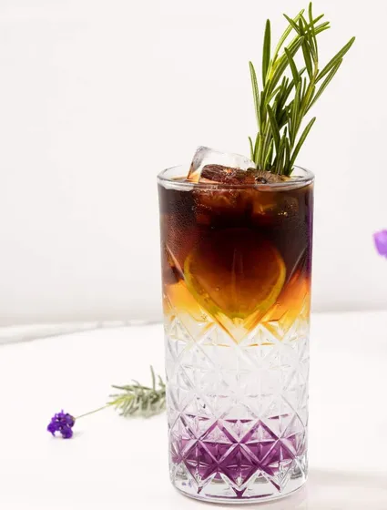Cold Brew Lavender (Gin) Tonic