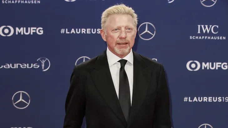 Boris Becker gespot met model