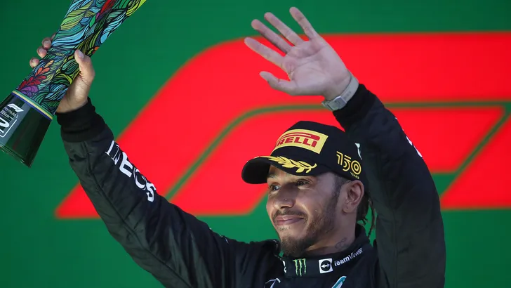 Wolff: 'Hamilton krijgt géén voorkeursbehandeling in Abu Dhabi' 