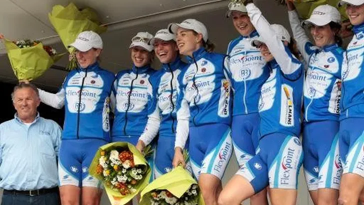 Flexpoint en Vrienden gaan fuseren