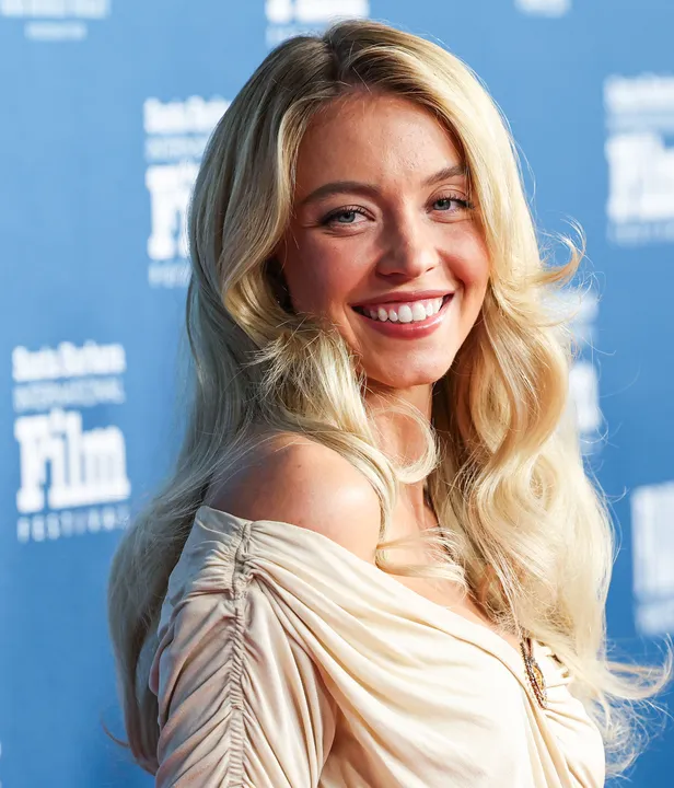 Sydney Sweeney: 'Ik ben gezegend met een lijf dat sterk en sexy kan zijn'