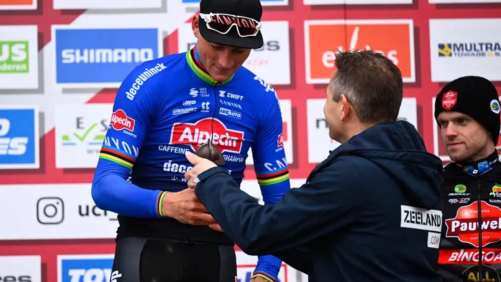 Wereldbeker Cyclocross Race in Hulst 2022 men elite