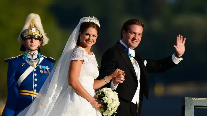 Prinses Madeleine: 'Mijn trouwjurk was veel te groot!'