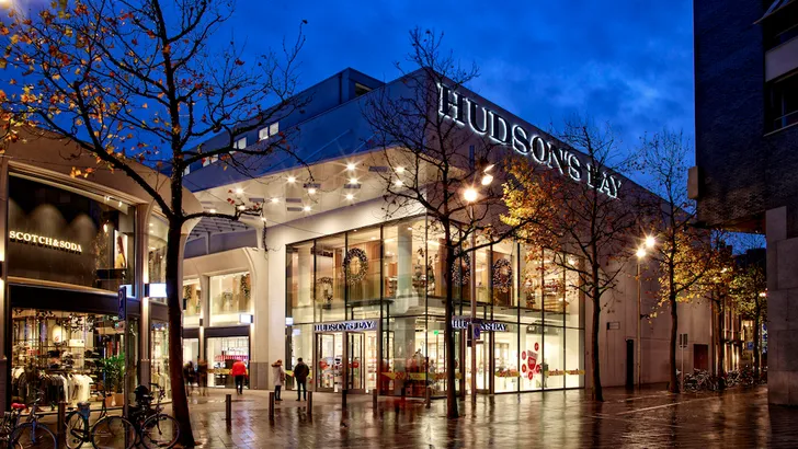 Hudson's Bay wil af van dure imago, warenhuis gaat op goedkopere toer