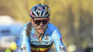 wout van aert op het wk veldrijden 2025