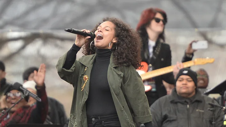 Deze vrouwelijke celebs liepen mee in Women's March tegen Trump