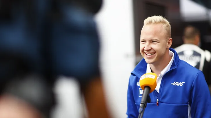 Nikita Mazepin dreigt: 'Bij de eerste kans zit ik weer in de F1'