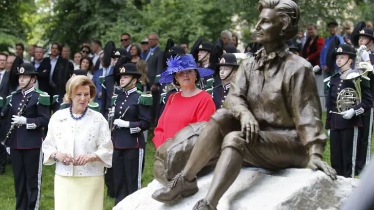 Zien: sportief standbeeld van koningin Sonja