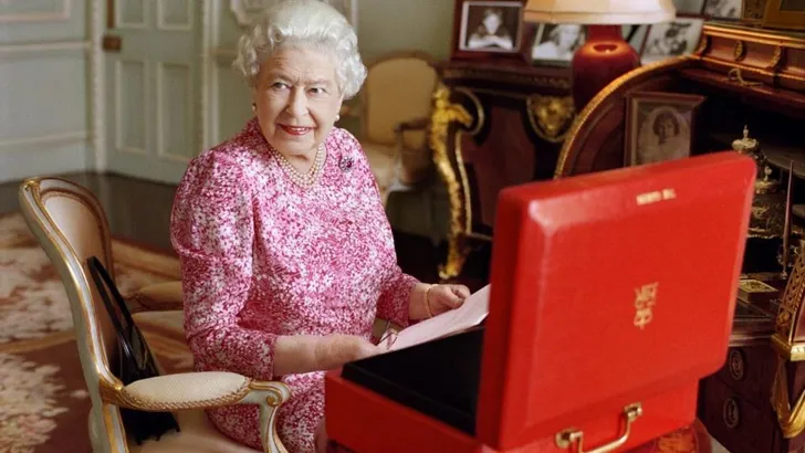 Bizar: indringer Buckingham Palace blijkt moordenaar