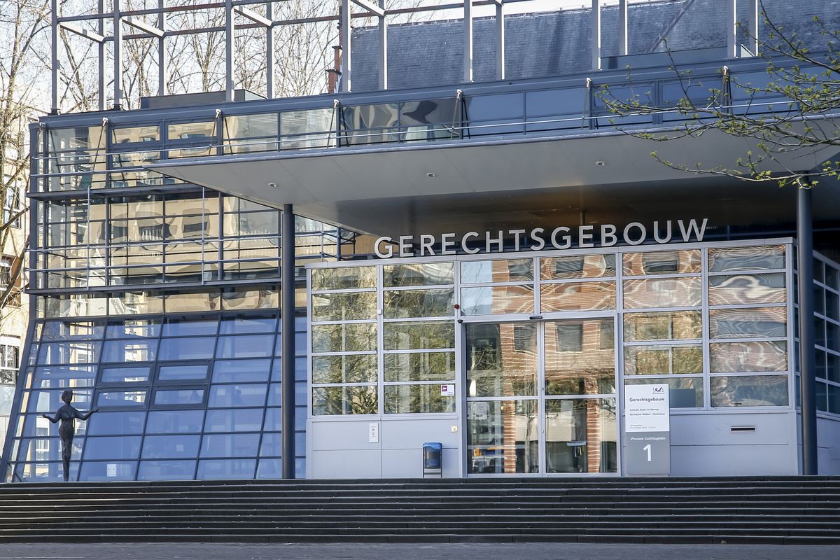 Mannen gieten spiritus over man in rolstoel en steken hem in brand: verdacht van poging tot moord