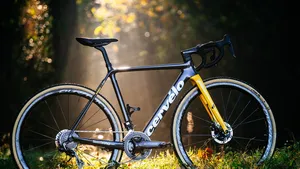 Cervélo presenteert nieuwe R5-CX crossfiets voor Van Aert en Vos