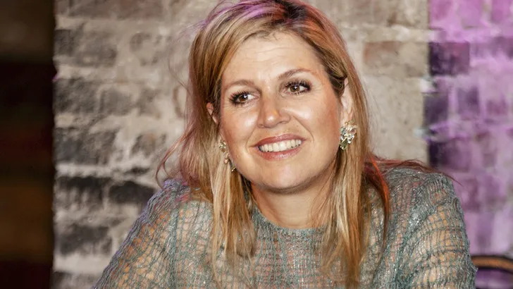 Máxima weer naar het theater