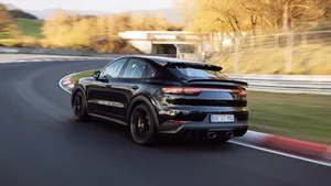 Porsche Cayenne Coupe 'performance versie' rijdt record op Nürburgring