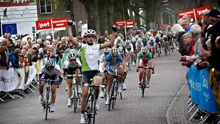 Vos schrijft Drentse 8 bij op palmares