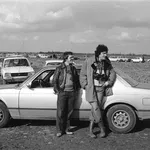 Berry Stokvis (r) samen met Derk Sauer tijdens de wielerklassieker Parijs-Roubaix in 1980.