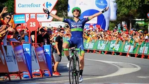 Parijs-Nice: Yates met solo richting Muur van Fayence