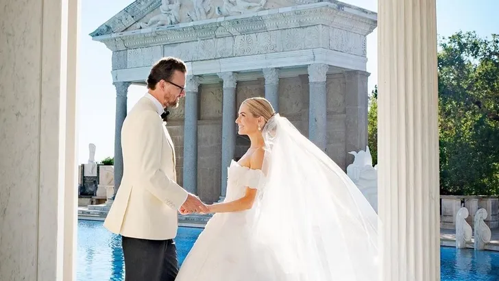Amanda Hearst trouwt in Hearst Castle