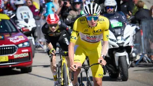Richard Plugge kent geen twijfel: niet het UAE van Tadej Pogacar is de beste ploeg van de voorbije jaren, maar zijn Team Visma | Lease a Bike. Het stoort hem dat dat niet zo uiting komt op de UCI-wereldranglijst.