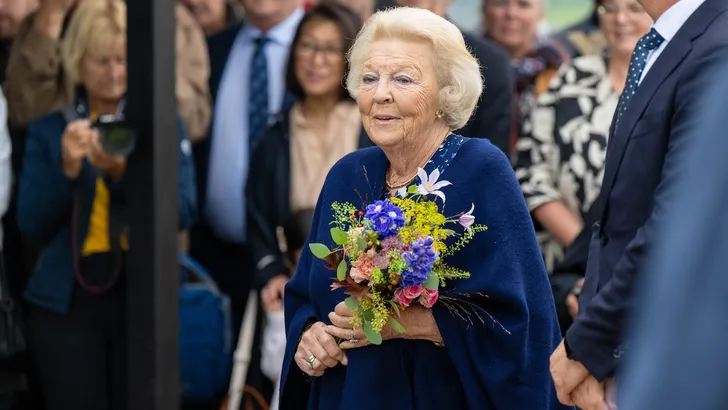 Tekeningen van jonge prinses Beatrix worden geveild.