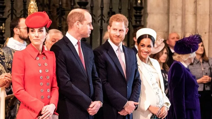 Kate, William, Harry en Meghan