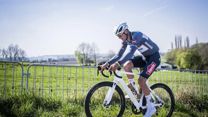 van der poel op verkenning voor ronde van vlaanderen